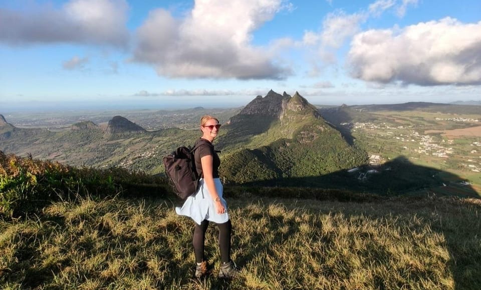 Randonnée guidée au Pouce (812 m) avec un guide local
